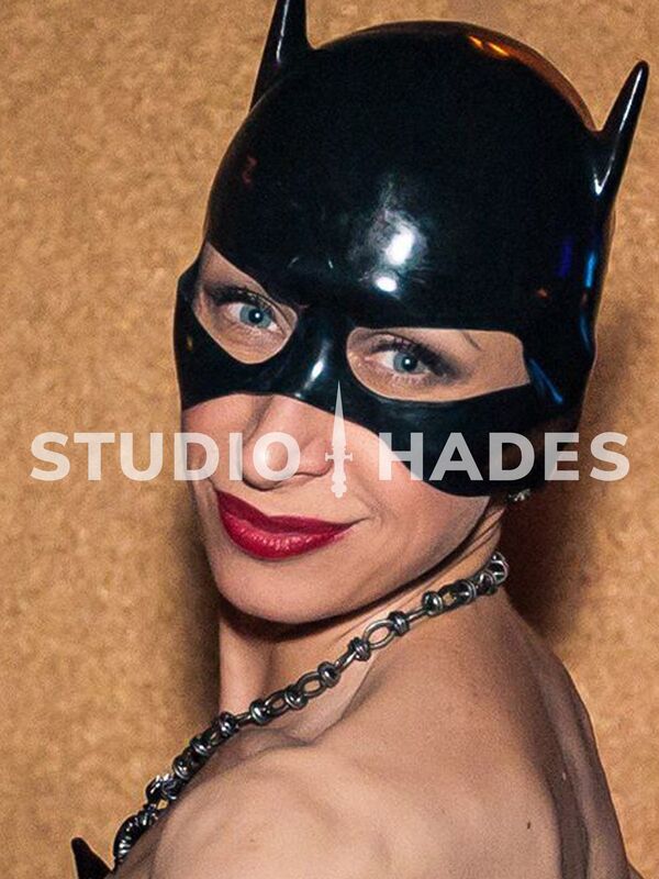 Domina Bizarrlady BDSM Fetisch Herrin Sklavenerziehung Mistress Latex Godess Hades SM-Studio-Hades